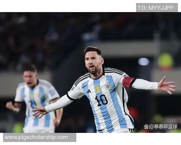 足球明星探讨假球现象引发热议是否影响比赛公正性与球迷信任